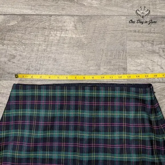 Talbots Plaid Knee Length Skirt Size 8 - Picture 3 of 5